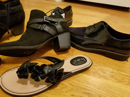 Shoe Store «DSW Designer Shoe Warehouse», reviews and photos, 10400 Old Georgetown Rd, Bethesda, MD 20814, USA