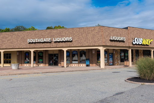 Liquor Store «Southgate Liquors», reviews and photos, 842 Suffield St, Agawam, MA 01001, USA