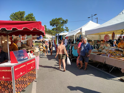Marché municipal du Cap Ferret à Lège-Cap-Ferret