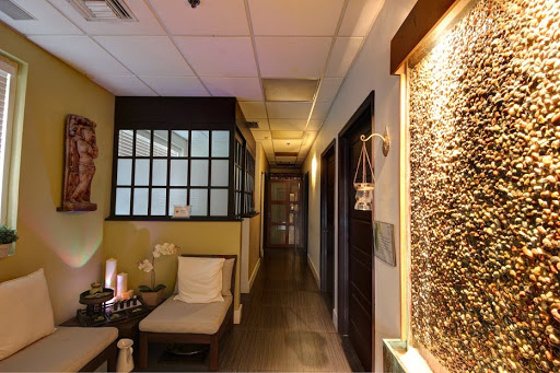 Day Spa «Applewoods Aveda Lifestyle Spa & Salon», reviews and photos, 1694 Market St, Weston, FL 33326, USA