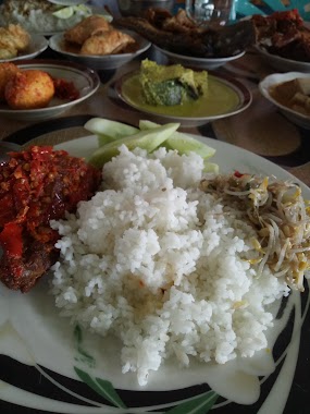Rm. Putri Tunggal