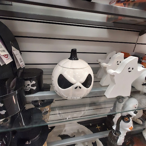 Department Store «T.J. Maxx», reviews and photos, 33025 Grand River Ave, Farmington, MI 48336, USA