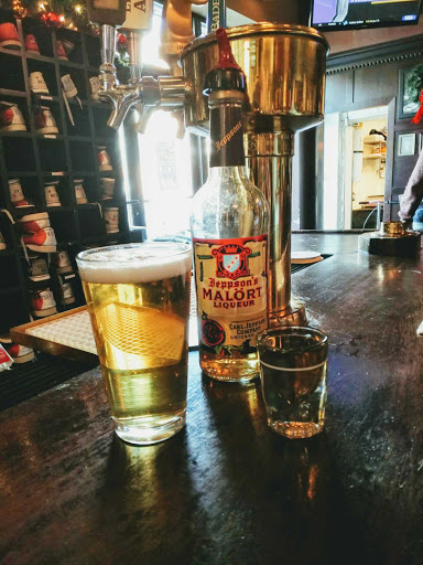 Bowling Alley «Southport Lanes & Billiards», reviews and photos, 3325 N Southport Ave, Chicago, IL 60657, USA