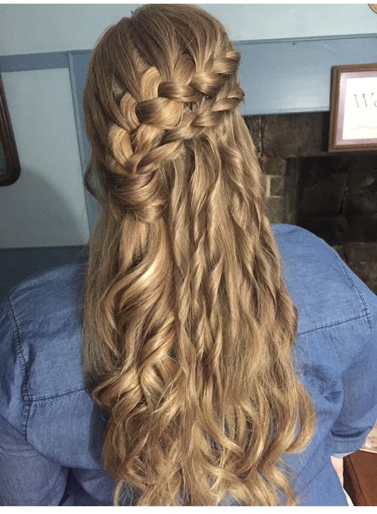 Custom Cuts LLC 06234