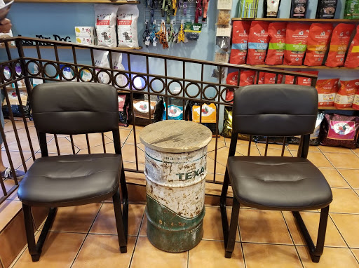 Pet Groomer «The Funky Mutt Market, LLC», reviews and photos, 441 S Woodland Blvd, DeLand, FL 32720, USA