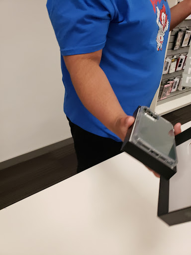 Cell Phone Store «Verizon», reviews and photos, 8351 Lewiston Rd, Batavia, NY 14020, USA