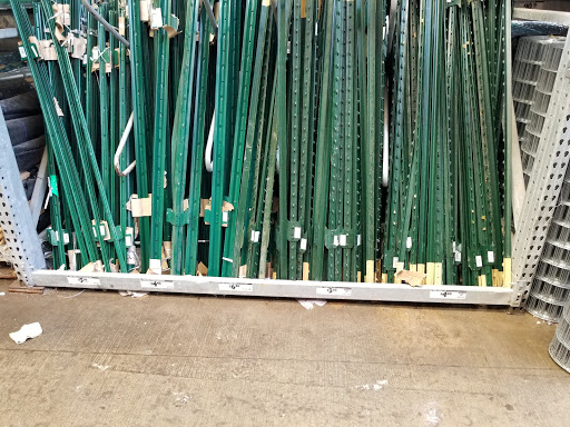 Pet Supply Store «Unleashed by Petco», reviews and photos, 3704 East-West Hwy #130, Hyattsville, MD 20781, USA