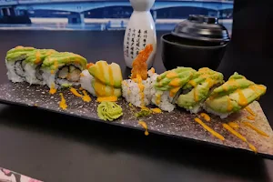 Sushi Sakura image