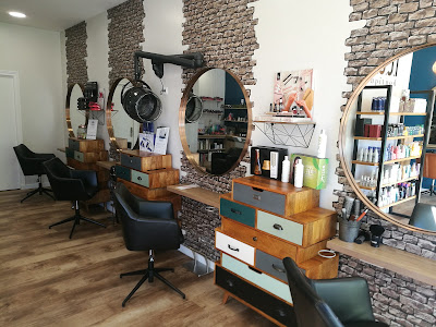 L'Atelier d'Adeline coiffeur-barbier à Soullans