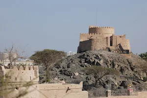 Sakamkam Fort and village image