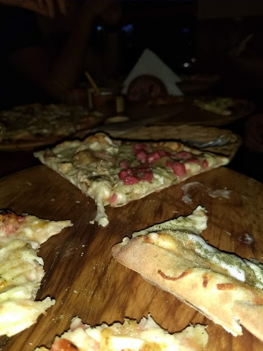 El Hornito Pizzeria's - Larapa