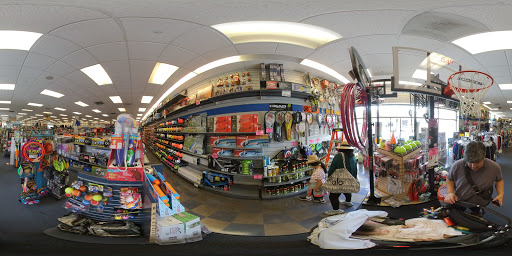 Sporting Goods Store «Big 5 Sporting Goods - Long Beach (4Th Street)», reviews and photos, 205 E 4th St B-115, Long Beach, CA 90802, USA