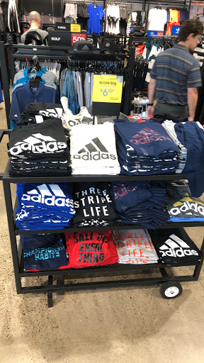 Sporting Goods Store «adidas Outlet Store Woodburn», reviews and photos, 1001 N Arney Rd Ste 400, Woodburn, OR 97071, USA