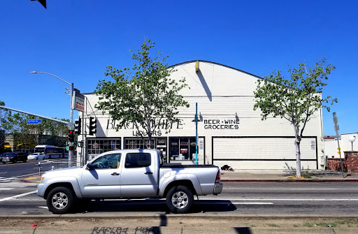 Liquor Store «Black & White Liquor», reviews and photos, 4051 San Pablo Ave, Emeryville, CA 94608, USA