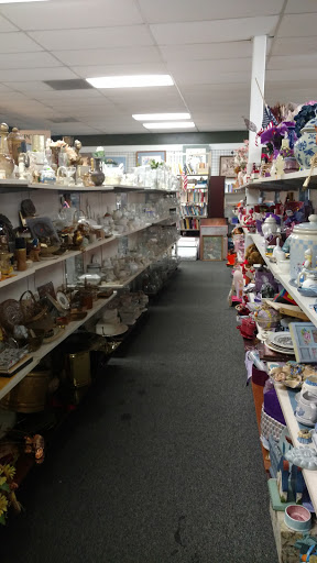 Thrift Store «Atlas Thrift Shop», reviews and photos, 6634 Fair Oaks Blvd, Carmichael, CA 95608, USA