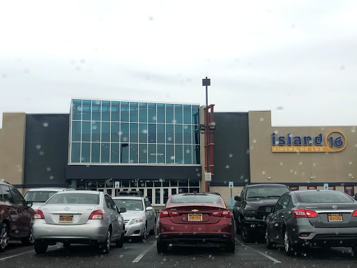 Movie Theater «Island 16 Cinema de Lux», reviews and photos, 185 Morris Ave, Holtsville, NY 11742, USA