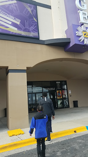 Movie Theater «Edge 12 Birmingham», reviews and photos, 7001 Crestwood Blvd #1100, Birmingham, AL 35210, USA