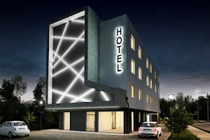 Hi Hotel image