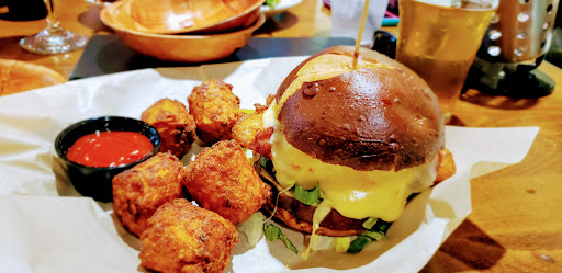 Brewpub «Crooked Pint Ale House», reviews and photos, 3210 Chaska Blvd, Chaska, MN 55318, USA