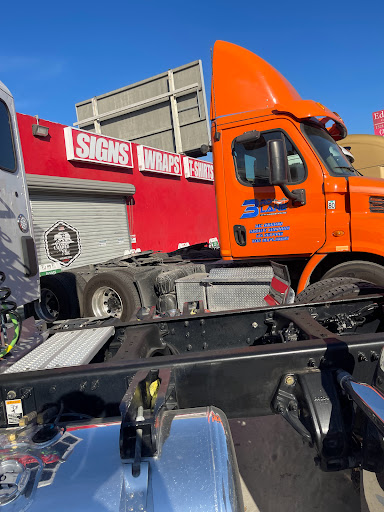 Sign Shop «LA Signs Plus», reviews and photos, 1427 Pacific Coast Hwy, Wilmington, CA 90744, USA