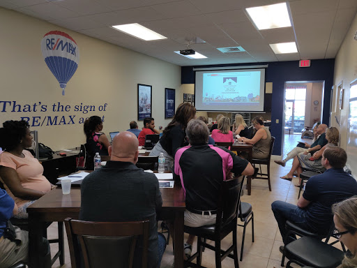 Real Estate Agency «RE/MAX Capital Realty», reviews and photos, 23612 FL-54, Lutz, FL 33559, USA