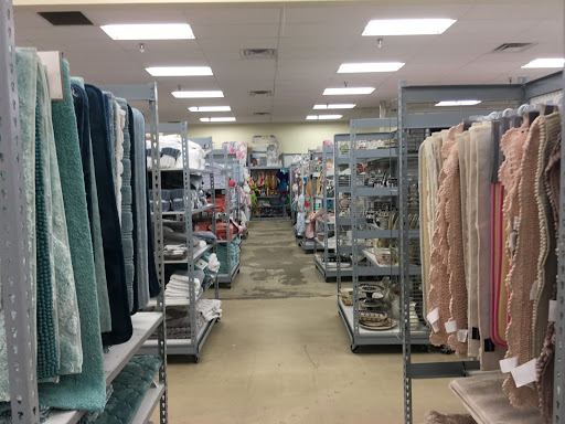 Home Goods Store «Tuesday Morning», reviews and photos, 9240 Westport Rd, Louisville, KY 40242, USA