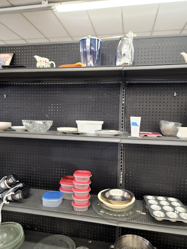 Thrift Store «Grace Centers of Hope», reviews and photos, 26740 Dequindre Rd, Warren, MI 48091, USA