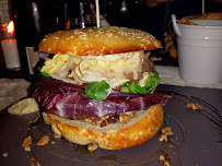 Hamburger du Restaurant La Peau de Vache à Val-d'Isère - n°3