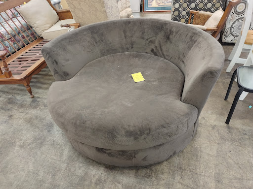 Thrift Store «St. Vincent de Paul Thrift Store and Donation Center», reviews and photos, 813 Main St, Milford, OH 45150, USA