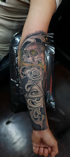 Explore lightning bug tattoo ideas, creative tattoo ideas in Corcoran, available at La Raza Tattoo 2