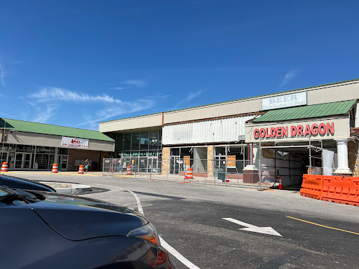 Plymouth Square Shopping Center, 200 Ridge Pike, Conshohocken, PA 19428, USA, 