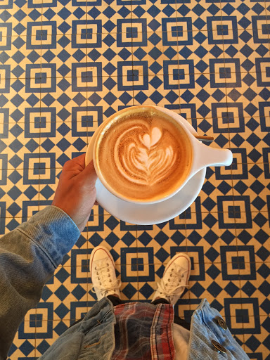 Coffee Shop «Intelligentsia Coffee Silver Lake Coffeebar», reviews and photos, 3922 Sunset Blvd, Los Angeles, CA 90029, USA