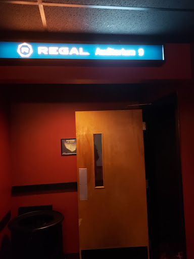 Movie Theater «Regal Cinemas Greenbrier 13», reviews and photos, 600 Jarman Rd, Chesapeake, VA 23320, USA