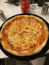 Pizza du Restaurant italien Milano à Charenton-le-Pont - n°3