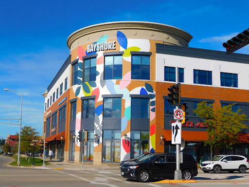 Bayshore Town Center, 5800 N Bayshore Dr, Glendale, WI 53217, USA, 
