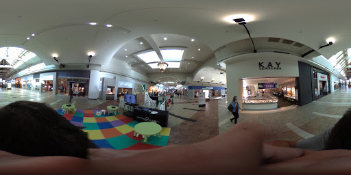 Jewelry Store «Kay Jewelers», reviews and photos, 401 NE Northgate Way #913A, Seattle, WA 98125, USA