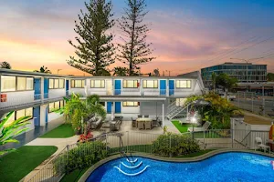 Montego Mermaid Beach Motel image