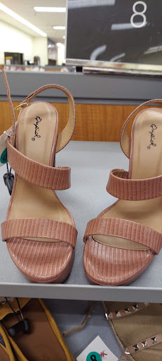 Department Store «T.J. Maxx», reviews and photos, 4121 Towne Center Dr, Louisville, KY 40241, USA