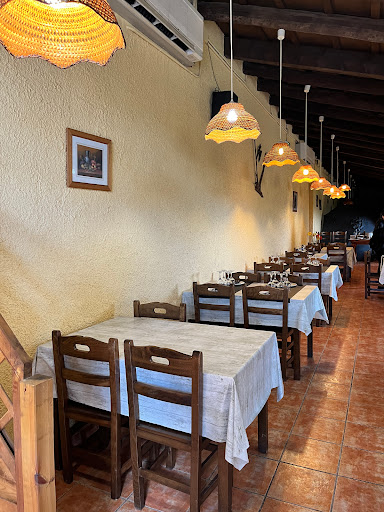 Restaurante Les Guatlles - Disseminat, 8, 43883 Roda de Berà, Tarragona, España
