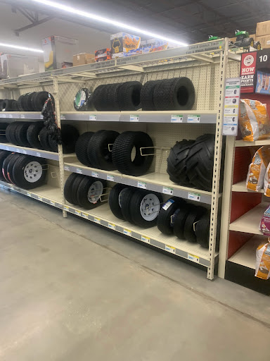 Home Improvement Store «Tractor Supply Co.», reviews and photos, 2300 N Woodland Blvd, DeLand, FL 32720, USA