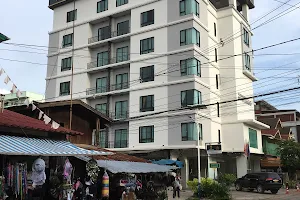 Sengvanthong Apartment image