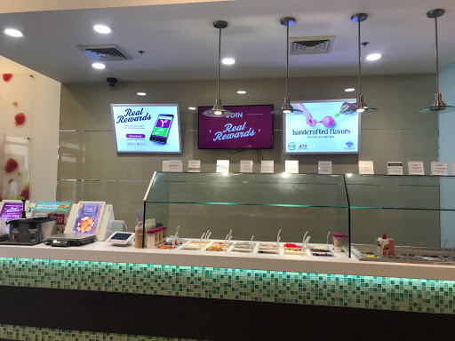 Frozen Yogurt Shop «Yogurtland», reviews and photos, 7211 Plaza Center Dr #140, West Jordan, UT 84084, USA