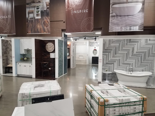 Shopping Mall «Southpoint Shopping Center», reviews and photos, E Palatine Rd & Rand, Arlington Heights, IL 60004, USA