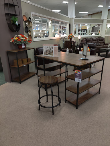 Furniture Store «Raymour & Flanigan Furniture and Mattress Store», reviews and photos, 6115 E Black Horse Pike, Egg Harbor Township, NJ 08234, USA