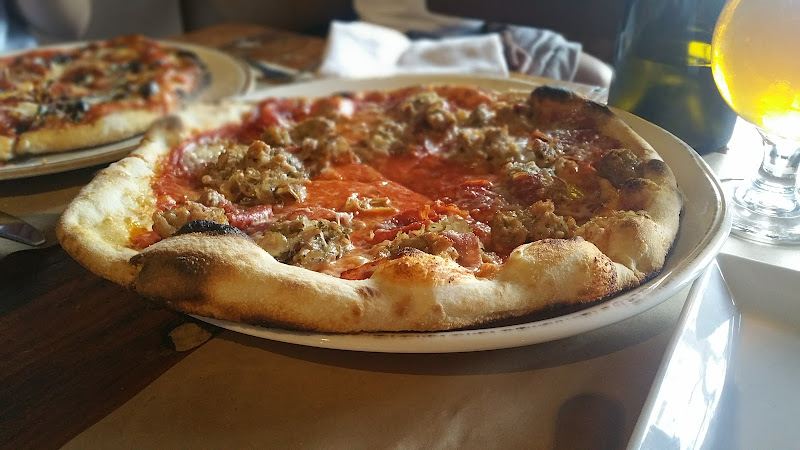 #1 best pizza place in San Clemente - Brick Restaurant