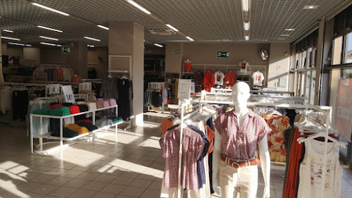 Magasin de vêtements GEMO CARPENTRAS Chaussures et Vêtements Carpentras