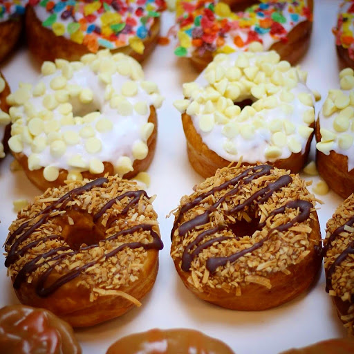 Donut Shop «Wake N Bake Donuts - Carolina Beach», reviews and photos, 1401 N Lake Park Blvd Suite 46, Carolina Beach, NC 28428, USA