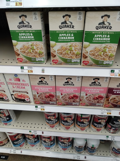 Grocery Store «Kroger», reviews and photos, 120 S Memorial Dr, New Castle, IN 47362, USA