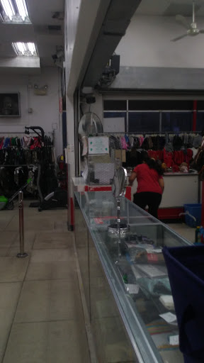 Thrift Store «Village Discount Outlet Store 08», reviews and photos, 3301 W Lawrence Ave, Chicago, IL 60625, USA