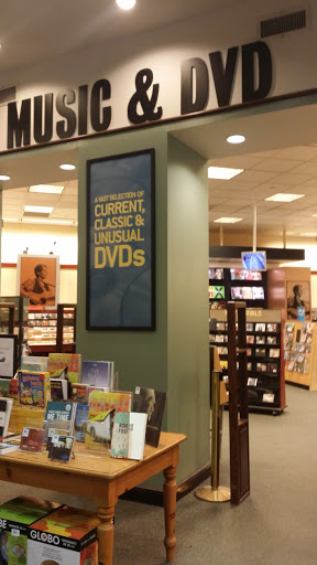 Book Store «Barnes & Noble», reviews and photos, 102 Park Ave #1, Willow Grove, PA 19090, USA